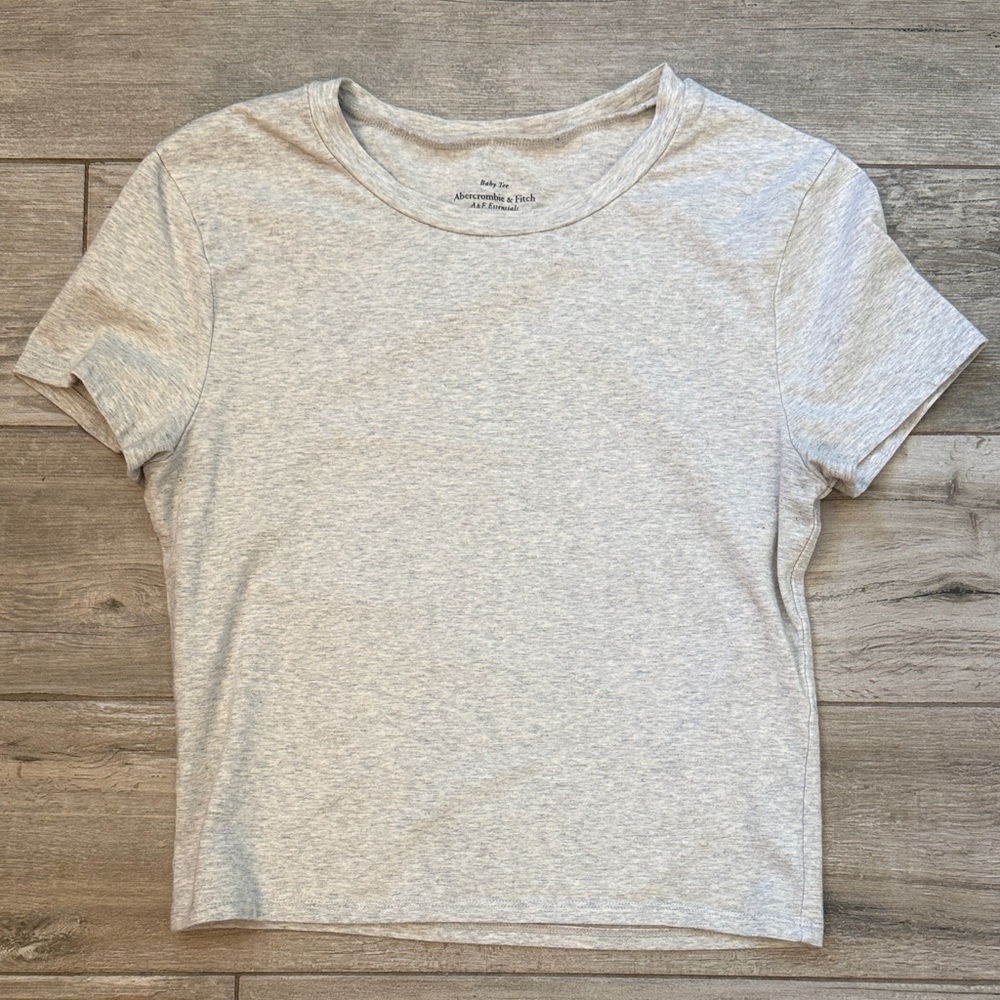 Abercrombie & Fitch Heather Gray Short Sleeve Tee
